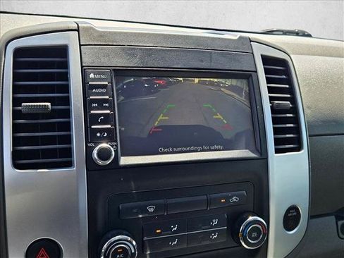 Used 2019 Nissan Frontier SV AWD/4WD image 13