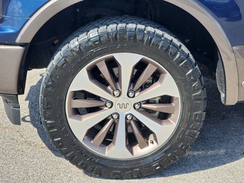 Used 2019 Ford F150 King Ranch w/ Equipment Group 601A Luxury AWD/4WD image 10
