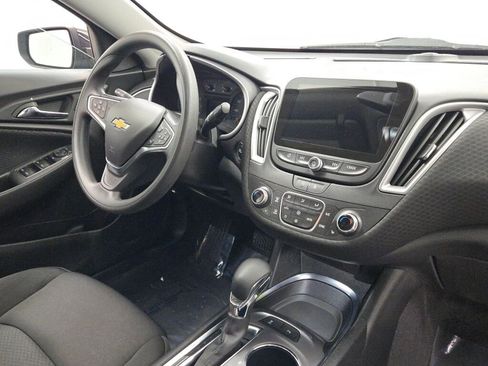 Used 2024 Chevrolet Malibu LT image 9