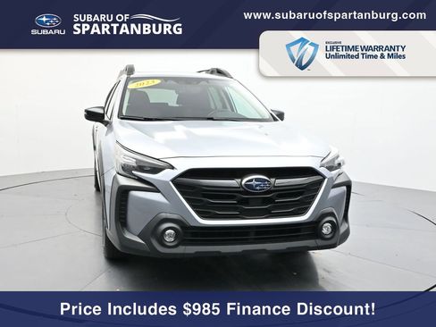 Used 2023 Subaru Outback Onyx Edition XT image 2