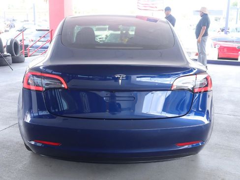 Used 2018 Tesla Model 3 Mid Range RWD image 8
