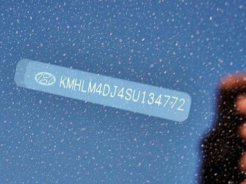 Used 2025 Hyundai Elantra SEL FWD image 34