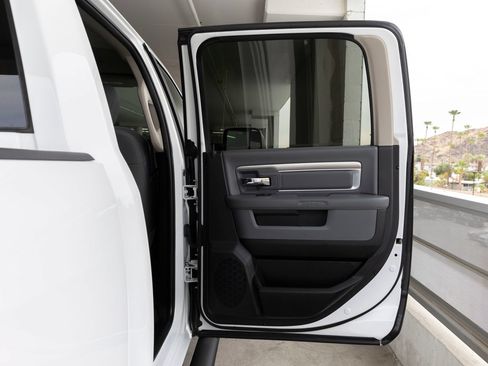 Used 2018 RAM 2500 Big Horn AWD/4WD image 27