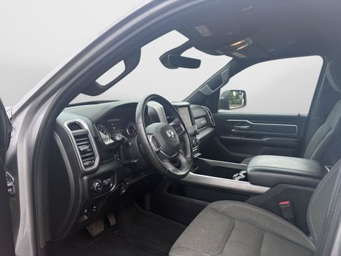 Used 2019 RAM 1500 Big Horn AWD/4WD image 4