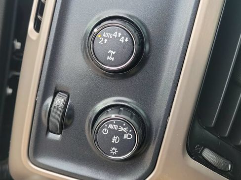 Used 2018 GMC Sierra 1500 Denali AWD/4WD image 12