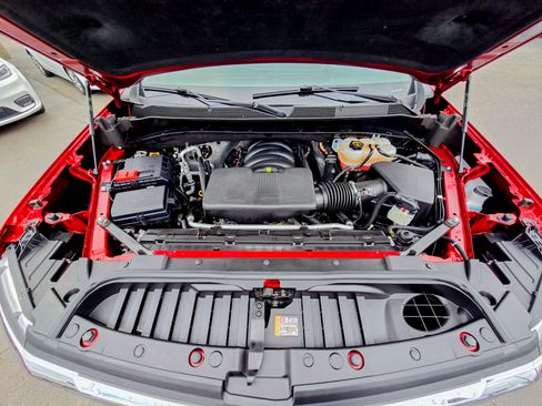 Used 2024 Chevrolet Silverado 1500 LT image 36