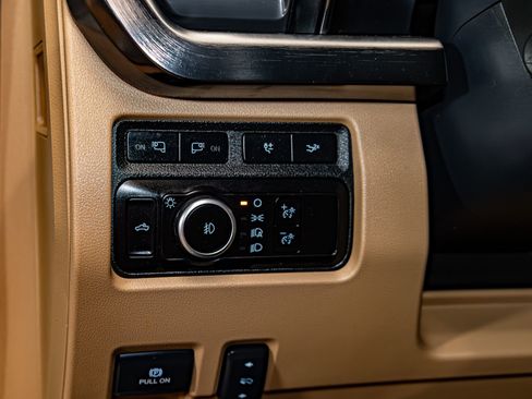 Used 2023 Ford F450 Lariat w/ Lariat Ultimate Package AWD/4WD image 21