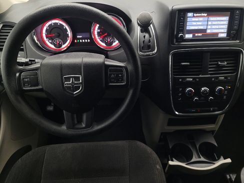 Used 2017 Dodge Grand Caravan SE w/ Power Window Group FWD image 22