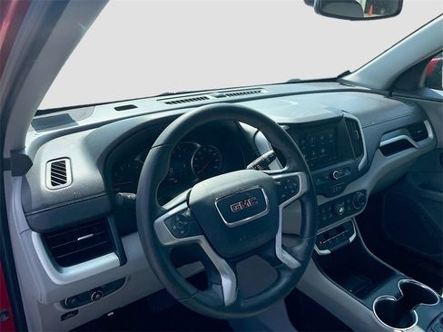 Used 2022 GMC Terrain SLE w/ Driver Convenience Package image 11