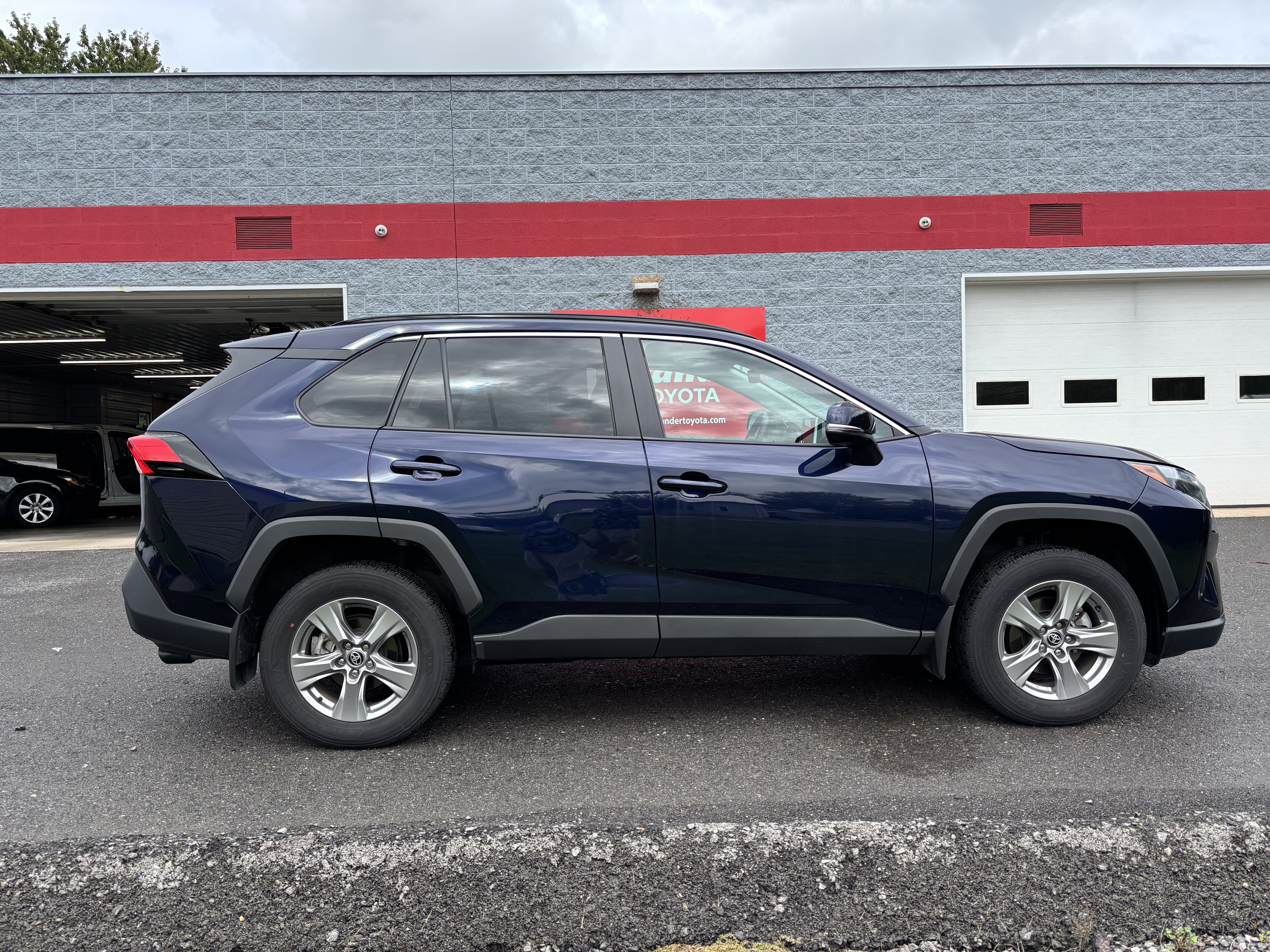 Certified 2024 Toyota RAV4 XLE w/ Convenience Package AWD/4WD image 2