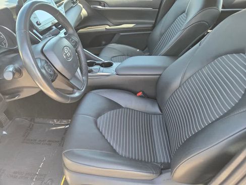 Used 2024 Toyota Camry SE FWD image 17