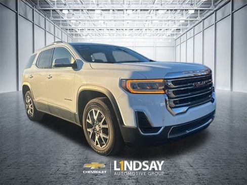 Used 2023 GMC Acadia SLE w/ Driver Convenience Package image 1