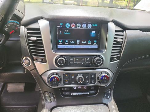 Used 2018 Chevrolet Tahoe Premier RWD image 25