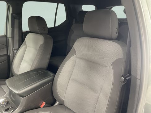 Used 2022 Chevrolet Traverse LT AWD/4WD image 15