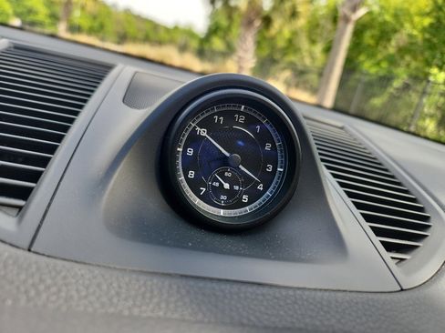 New 2026 Porsche Macan image 25