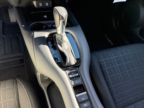 Certified 2026 Honda HR-V LX image 29