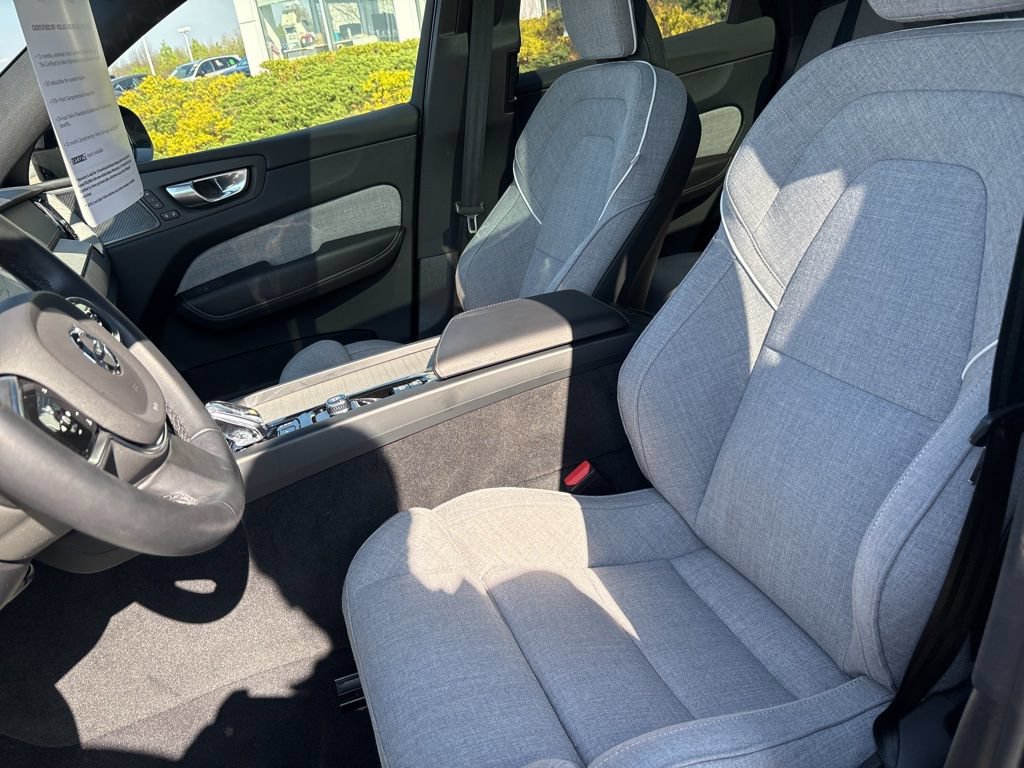 Certified 2024 Volvo XC60 T8 Ultimate w/ Protection Package Premier AWD/4WD image 20