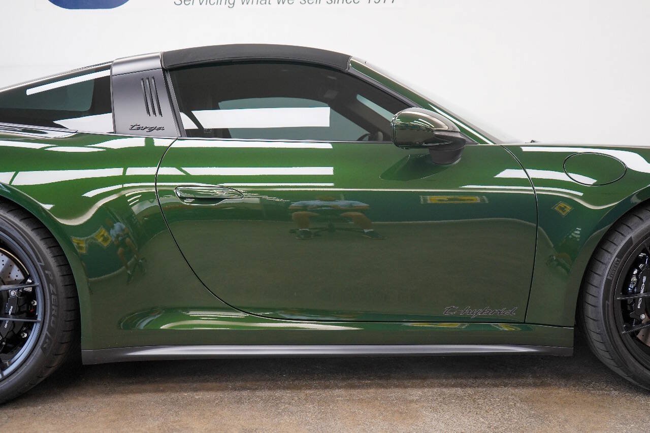 Used 2026 Porsche 911 Targa 4 GTS AWD/4WD image 16
