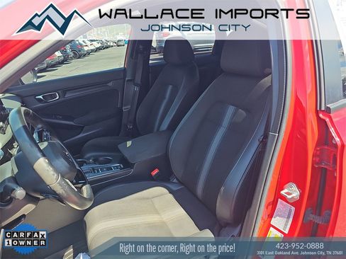 Used 2023 Honda Civic Sport image 9