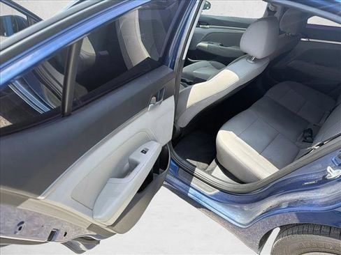 Used 2019 Hyundai Elantra SEL FWD image 13
