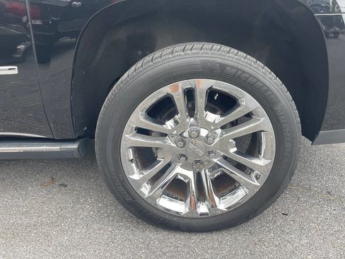 Used 2015 GMC Yukon XL Denali w/ Premium Package image 12