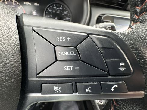 Used 2023 Nissan Kicks SR w/ SR Premium Package FWD image 22