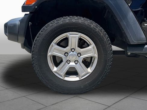 Used 2021 Jeep Wrangler Sport AWD/4WD image 10