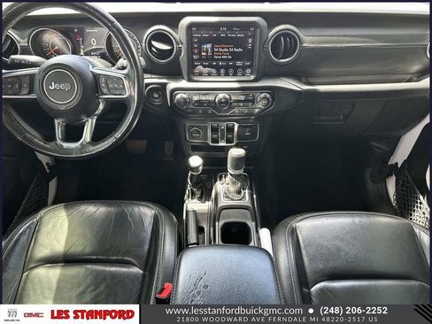 Used 2019 Jeep Wrangler Unlimited Sahara AWD/4WD image 14