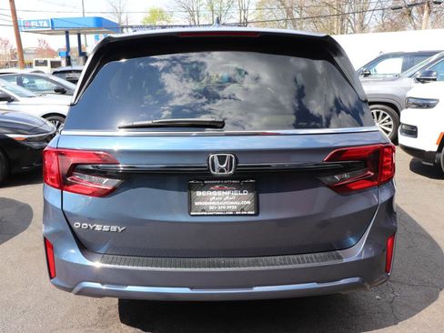Used 2025 Honda Odyssey EX-L image 4
