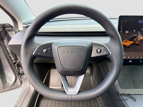 Used 2025 Tesla Model 3 Long Range AWD/4WD image 12