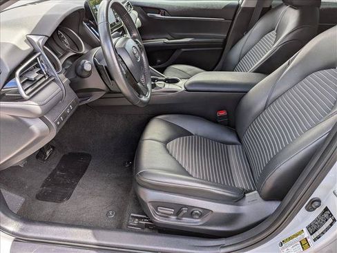 Used 2023 Toyota Camry SE FWD image 15
