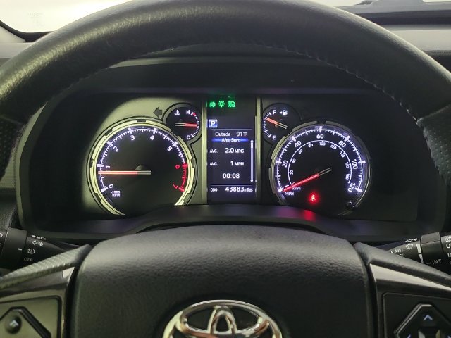 Used 2023 Toyota 4Runner TRD Off-Road Premium w/ Moonroof Package AWD/4WD image 28