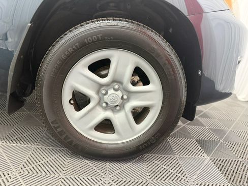 Used 2012 Toyota RAV4 4WD w/ Value Pkg image 18