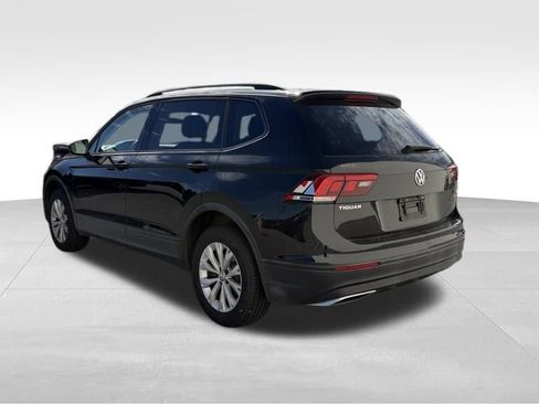 Used 2018 Volkswagen Tiguan S image 18