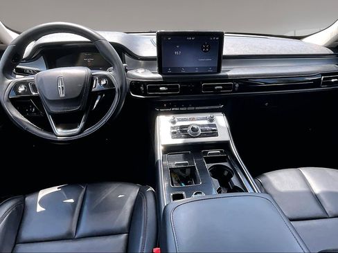 Used 2023 Lincoln Aviator 2WD image 7