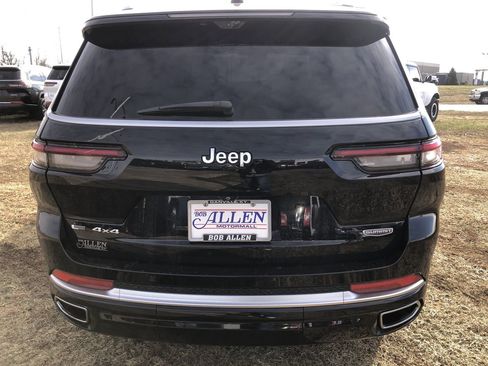 Used 2023 Jeep Grand Cherokee L Summit w/ Advanced Protech Group IV image 11