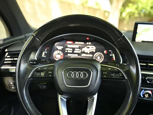 Used 2017 Audi Q7 3.0T Premium Plus w/ Premium Plus Package AWD/4WD image 30