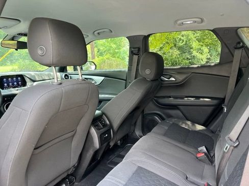 Used 2021 Chevrolet Blazer LT FWD image 13