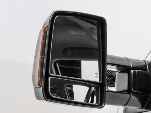 Used 2010 Toyota Tundra 4x4 CrewMax image 42