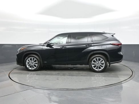 Used 2025 Toyota Highlander Limited image 6