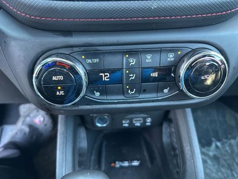 Used 2023 Chevrolet TrailBlazer RS w/ Sun and Liftgate Package image 14