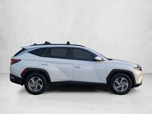 Used 2022 Hyundai Tucson SEL FWD image 4