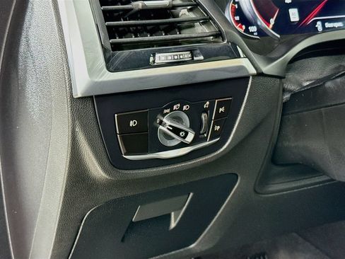 Used 2019 BMW X3 xDrive30i w/ Executive Package AWD/4WD image 12