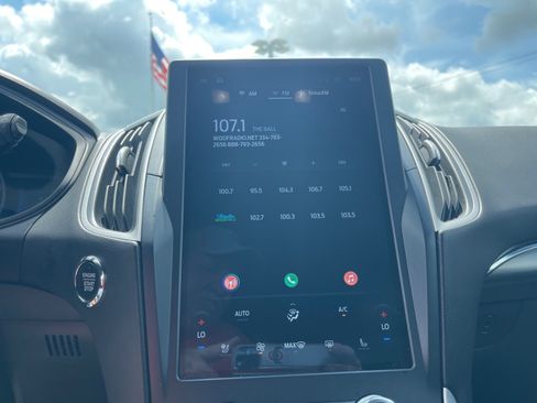 Used 2022 Ford Edge ST-Line AWD/4WD image 5