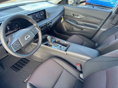 New 2026 Nissan Sentra SR image 10