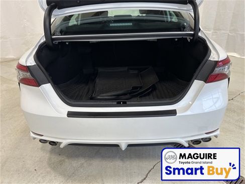 Used 2022 Toyota Camry XSE image 22