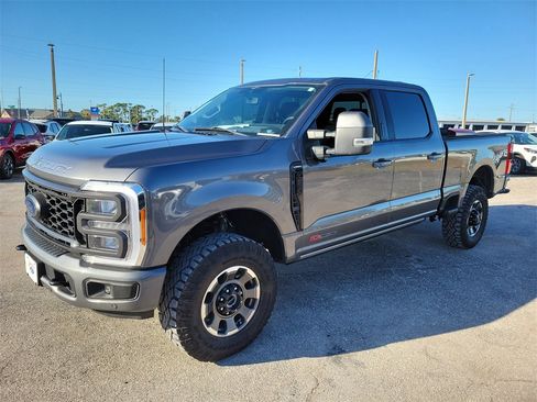Used 2023 Ford F250 Lariat w/ Lariat Ultimate Package image 2