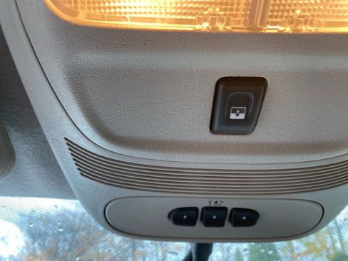 Used 2008 Chevrolet TrailBlazer LT w/ Sun And 6-Disc Cd Package image 15