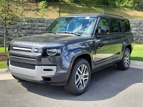 Used 2025 Land Rover Defender 130 S image 1