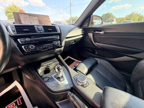 Used 2017 BMW M2 RWD image 29